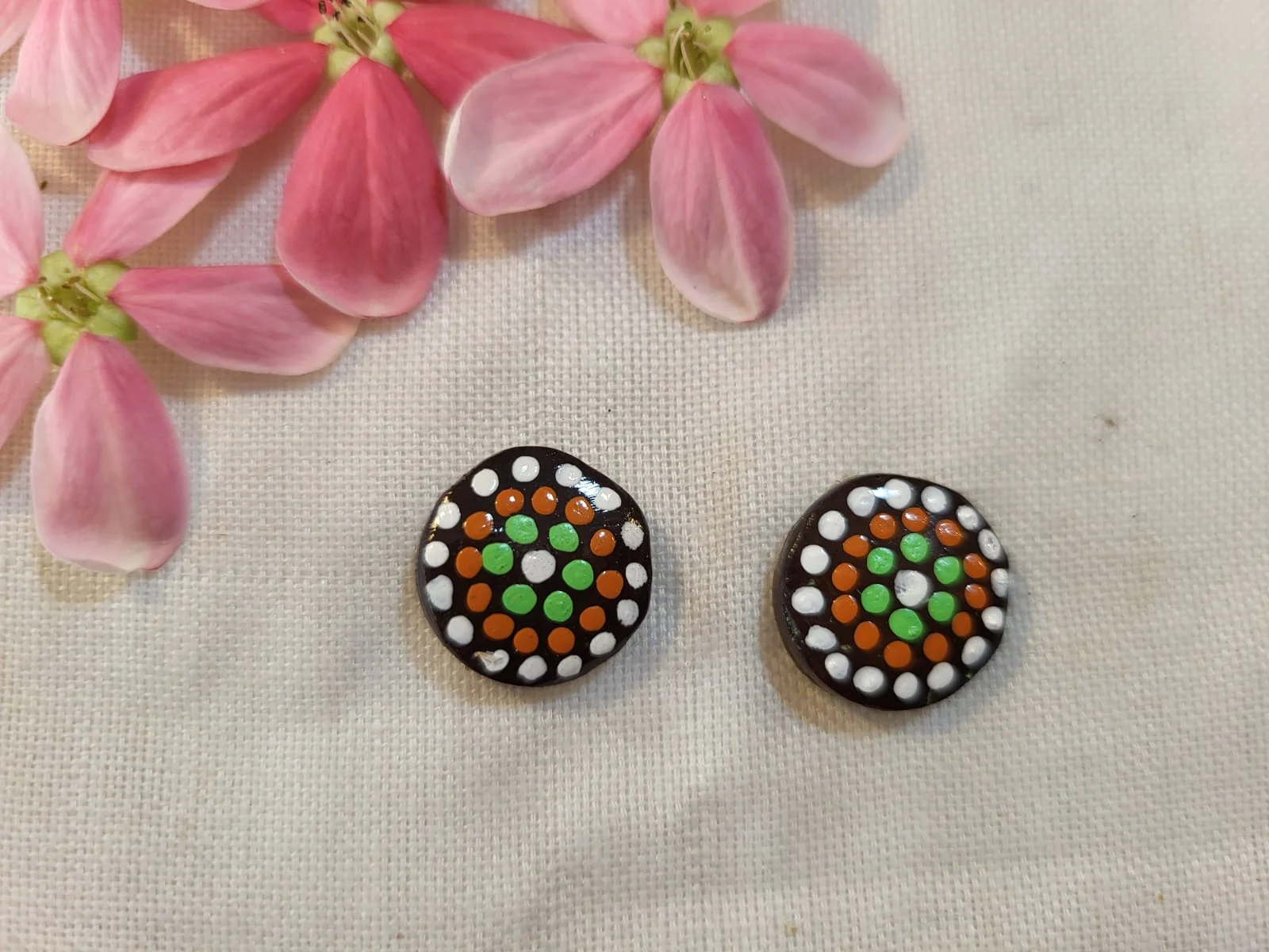 Autumn Dot Stud Earrings – 1 of 1